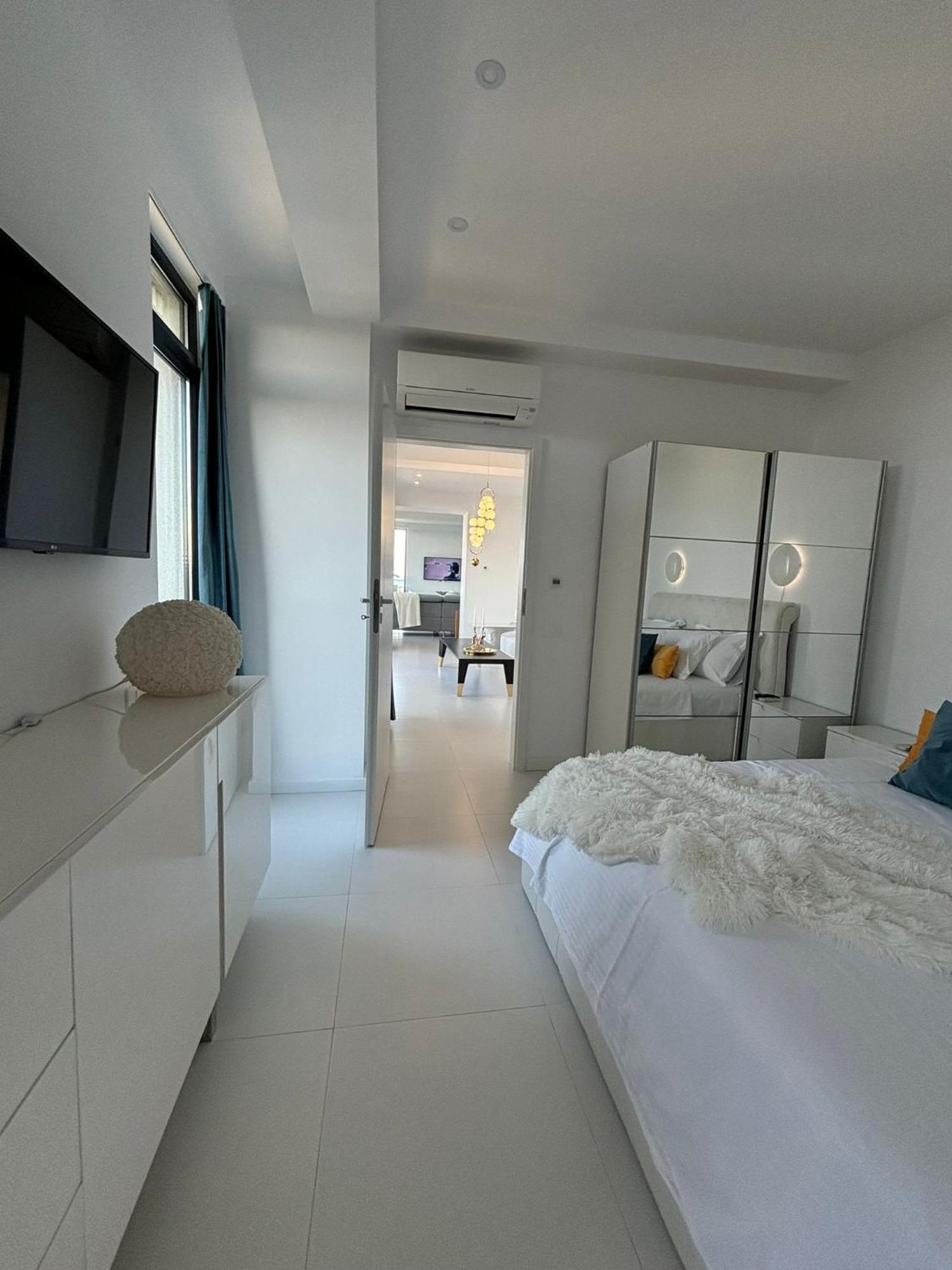 Donna Alba Seaview Penthouse, Casa Ta De Pe Plaja Lejlighed Neptun Eksteriør billede