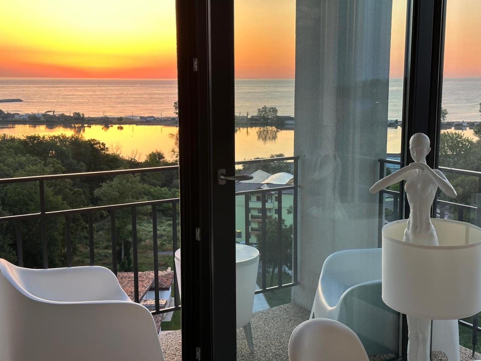 Donna Alba Seaview Penthouse, Casa Ta De Pe Plaja Lejlighed Neptun Eksteriør billede