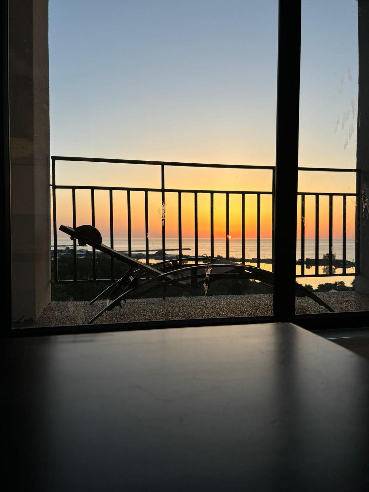 Donna Alba Seaview Penthouse, Casa Ta De Pe Plaja Lejlighed Neptun Eksteriør billede