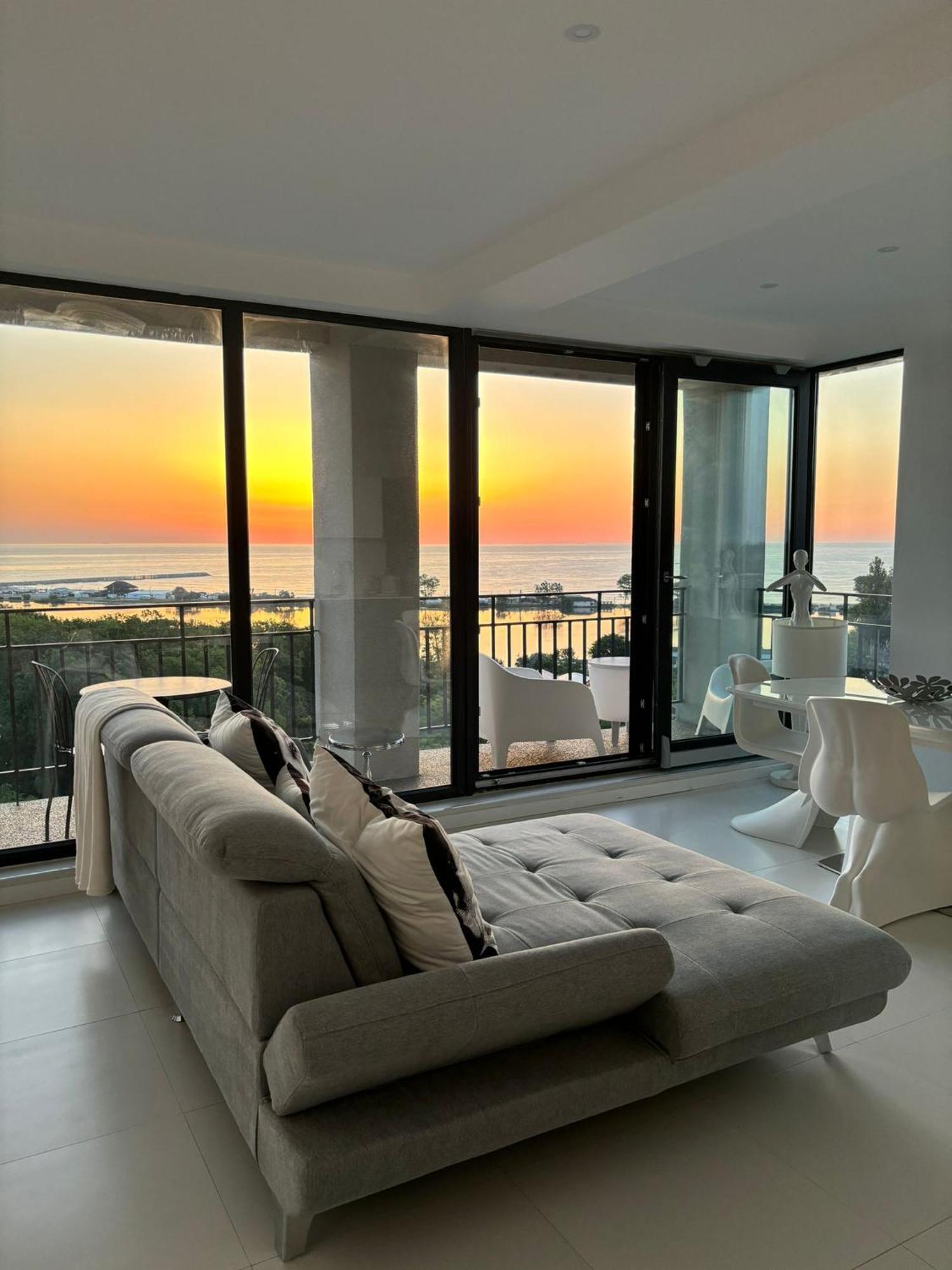 Donna Alba Seaview Penthouse, Casa Ta De Pe Plaja Lejlighed Neptun Eksteriør billede